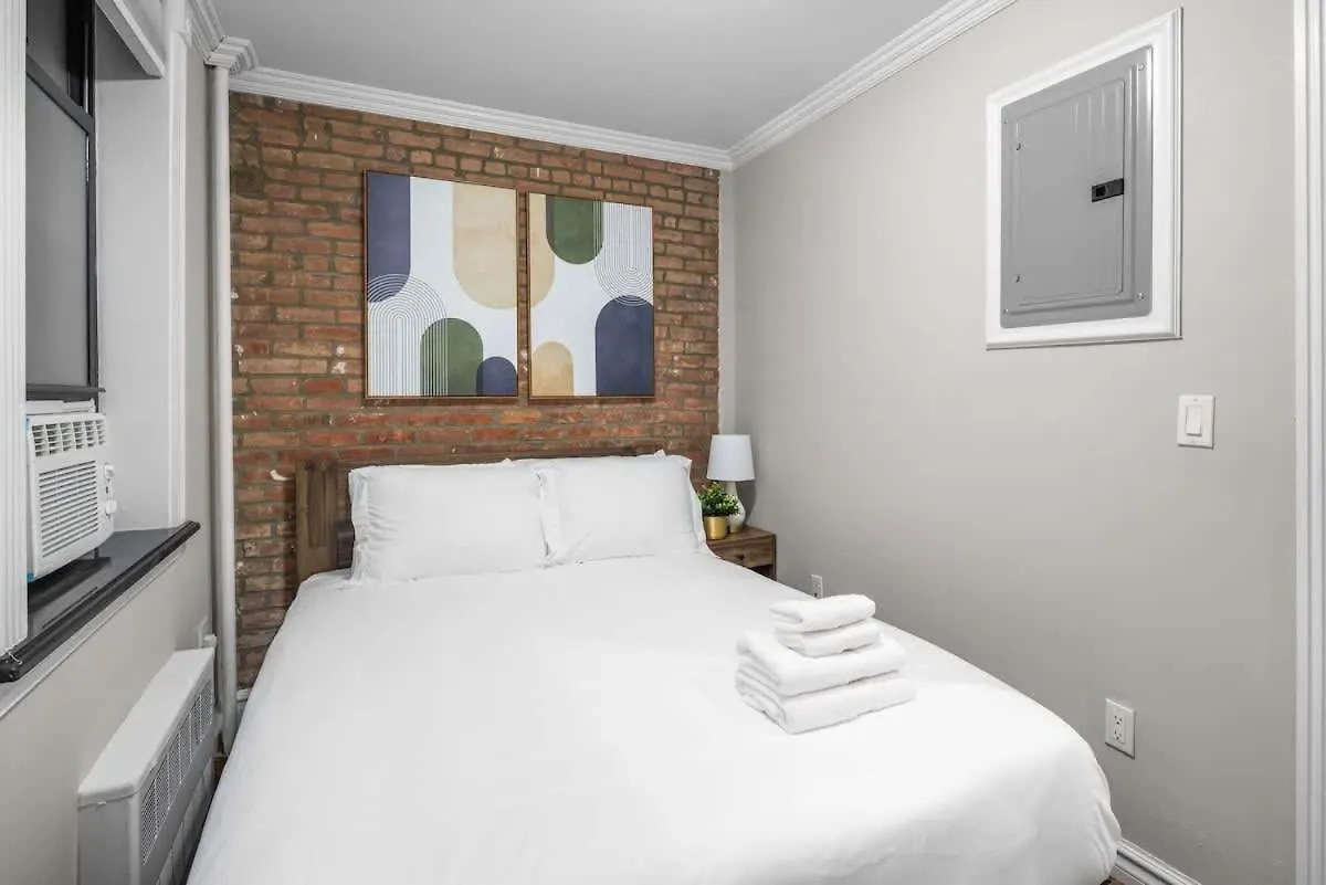 Trendy East Village Escape New York 0*,  USA